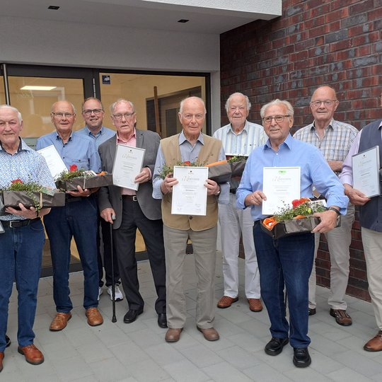Jubilarehrungen der Kolpingsfamilie Hollage. Jubilarehrungen der Kolpingsfamilie Hollage.