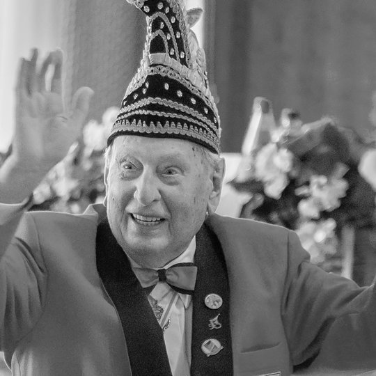 KKC-Ehrenpräsident Alois Menkhaus – hier beim Karneval im Februar – verstarb im Alter von 92 Jahren. KKC-Ehrenpräsident Alois Menkhaus – hier beim Karneval im Februar – verstarb im Alter von 92 Jahren.