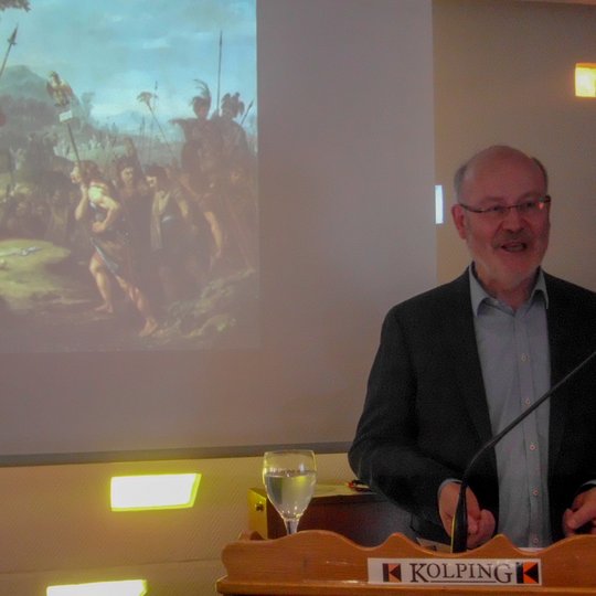 Joseph Rottmann informiert über Neuigkeiten aus Museum und Park Kalkriese. Joseph Rottmann informiert über Neuigkeiten aus Museum und Park Kalkriese.