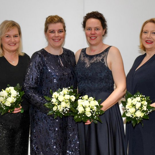 KKC-Viergestirn 2025: Silke II. (Hampel), Martina I. (Unland), Christiane I. (Brockmeyer) und Simone I. (Brockmeyer). KKC-Viergestirn 2025: Silke II. (Hampel), Martina I. (Unland), Christiane I. (Brockmeyer) und Simone I. (Brockmeyer).