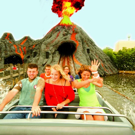 Viel Spaß für die ganze Familie bietet der Movie Park Germany in Bottrop. Foto: Movie Park Germany GmbH Viel Spaß für die ganze Familie bietet der Movie Park Germany in Bottrop. Foto: Movie Park Germany GmbH